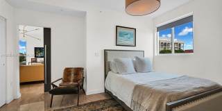 1900 SE 2nd St Gallery 29