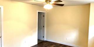 Three-Bedroom Duplex in Downtown Richmond Three-Bedroom Duplex in Downtown Richmond Gallery 7