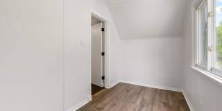 6844 N Ottawa Avenue Gallery 13