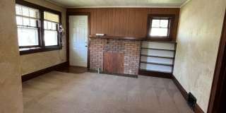 2521 Iowa Gallery 1