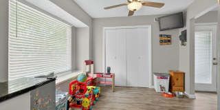 3413 Foxbriar Gallery 12