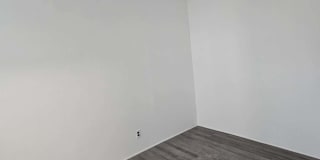 41 W TEMPLE Avenue Gallery 4