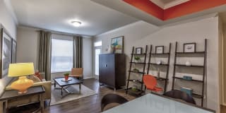 Hickory Point Apartments Gallery 9