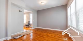 4319 North Lawndale Gallery 3