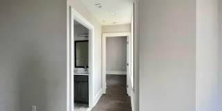 306 W Franklin Gallery 54