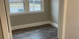 1123 W 23rd St Gallery 13