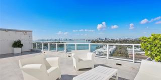 900 Bay Dr Gallery 18