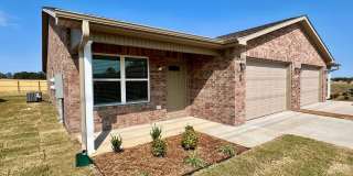 Nice Newer Duplexes Near XNA and Bentonville Gallery 22