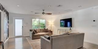 717 NE 1st Court Gallery 24