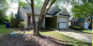 Adorable 3 Bedroom 3 Bath in Preston Green Gallery 3
