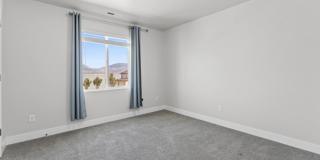 Large luxurious house with view of beautiful Utah Lake! Gallery 7