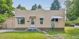 $2,800 - 4 bed/2 bath House with fenced yard $2,800 - 4 bed/2 bath House with fenced yard Gallery 1