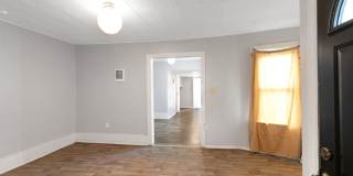 Charming 2BR Duplex in Salem Gallery 13