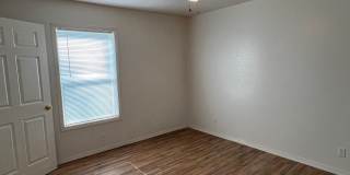 2508 N National Gallery 10
