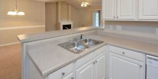 Lakeshore Grande Gallery 2