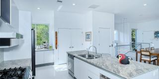 213 N WASHINGTON DRIVE Gallery 18