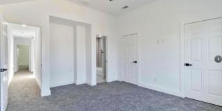 2113 Wright Street Gallery 8