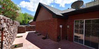 31 STRATFORD HALL Circle Gallery 47