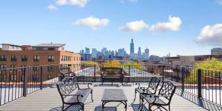 Incredible 2 Bedroom 2 Bath West Loop, Chicago Penthouse Condo for Lease (parking included) Gallery 7