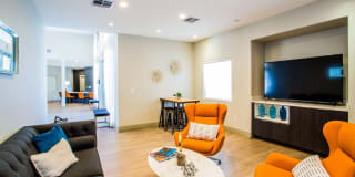 The Villas at 6300 Gallery 8