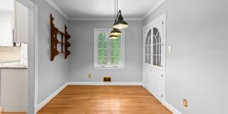 Modern Comfort & Prime Location in Alexandria! Gallery 10