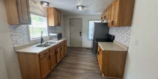 Updated 3BR Home on Half Acre in Kingsport, TN Gallery 4