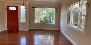 CHARMING 4 BED 2 BATH HOUSE NEAR DOWNTOWN Gallery 6