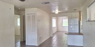2BR 1.5BA SINGLE FAMILY HOME-EDGEWATER Gallery 3
