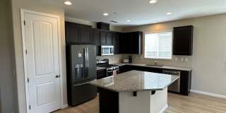 Spacious 4 Bed / 3 Bath Home with Large Covered Patio in Chico Gallery 11