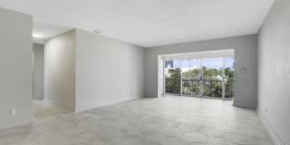 315 Venetian Drive Gallery 6