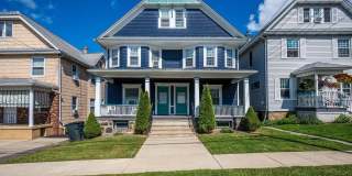 811 Grandview Street Gallery 1