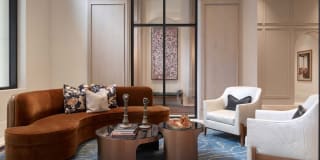 The Hadley Gallery 31