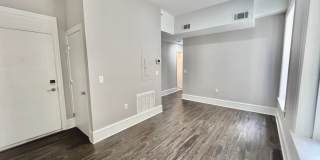 306 W Franklin Gallery 11