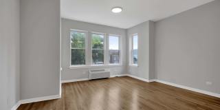 2456 North Hamlin Avenue Gallery 3