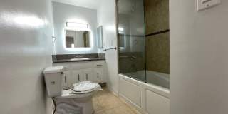 13952 Moorpark St. Gallery 30