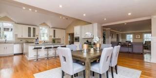 Luxury - Single Family Home Gallery 14