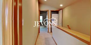 Charming two-story condo with two master suites - Pet Friendly! Gallery 18