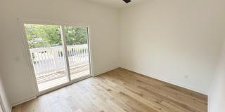 1278 West Hendrix Street Gallery 16