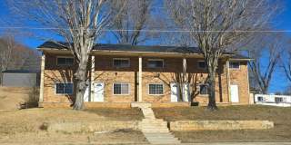 2 Bedroom/ 1.5 Townhouse Churchill, TN *PETS WELCOME* Gallery 1