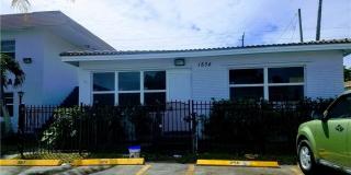 1826-1834 Johnson Street Gallery 3