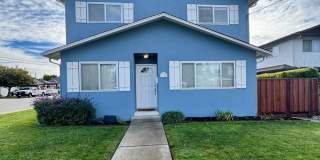 Castro Valley 2BD/1.5BA, 2 Story Duplex with Shared Garage Gallery 27