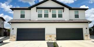 Large newly constructed luxury townhome Gallery 1