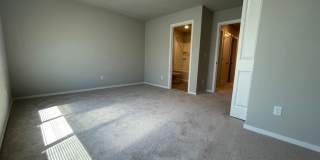 Modern 3-Bed, 2.5-Bath Home with Quartz Counters, Central A/C, and Prime Location! Gallery 23
