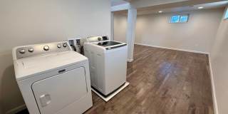 3 Bedroom / 2 Bath Home - Bespoke Elegance in the University District! Gallery 19