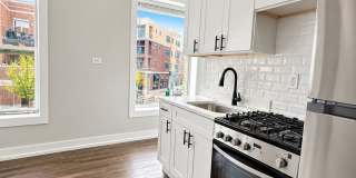 Perfect Studio in the heart of Logan Square Gallery 1