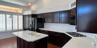 1301 E Briarwood Terrace Gallery 5