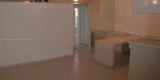 2700 NE 135th St Gallery 4