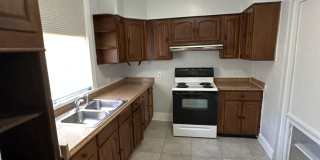 Fully renovated Single Family 2/1  available for immediate rent! Gallery 15