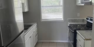 2735 Ridgeway Drive Gallery 4