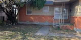 NICE HOME IN THE RIDGECREST AREA. PETS NEGOTIABLE WITH OWNERS APPROVAL Gallery 1